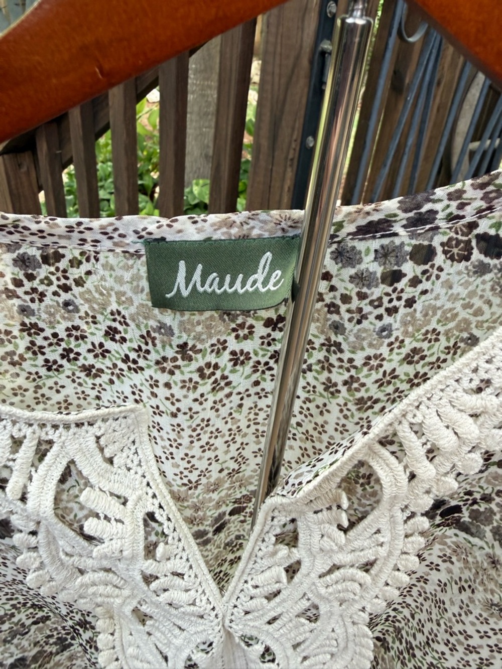 Maude Sheet Floral Lace-Trim Peasant Tunic - Picture 6 of 7